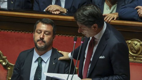 Италианската политика преди евроизборите: В сянката на някой друг