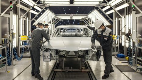 Hyundai изтегля над 25 хил. електромобила Kona заради дефектни батерии