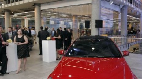 Mercedes-Benz съобщи за рекордни продажби за шестмесечие