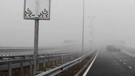 Половината българи искат публичен транспорт за ученици, за да е чист въздухът