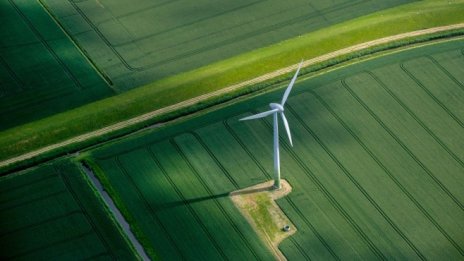 ВЕИ намаляват емисиите, но създават и проблеми за околната среда