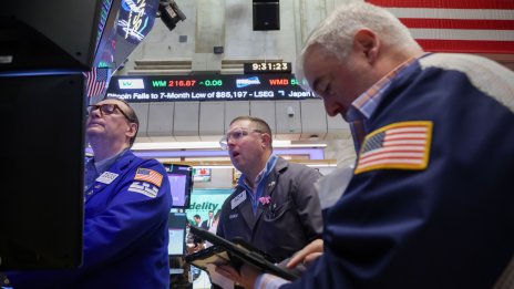 Alphabet повежда опита за възстановяване на търговията при изкуствения интелект*