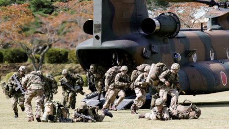 Япония одобри рекордни разходи за отбрана