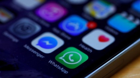 WhatsApp е позволил комуникация в групи за детска порнография