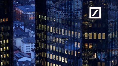 Акциите на Deutsche Bank - вече за по само 7 евро 