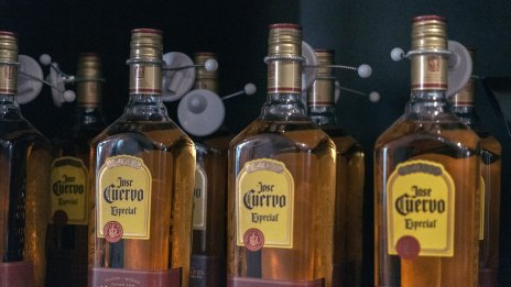 Мита може и да няма, но текилата вече плаща висока цена