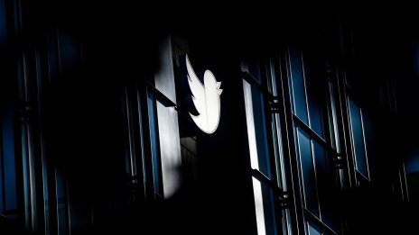 Платената версия на Twitter има само около 300 хил. абоната