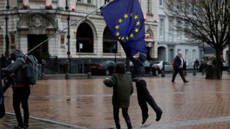 Ще има ли оставки в правителството на Борис Джонсън?