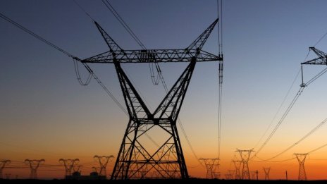 Вашингтон обвини Москва в кибератака срещу американската електропреносна мрежа