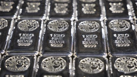 Сребро от САЩ и Китай идва на помощ на ликвидността в Лондон