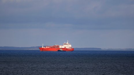 Още един танкер със санкциониран от САЩ руски втечнен газ пристигна в Китай