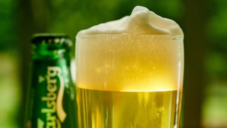 Carlsberg обяви първи спад на приходите си от две години