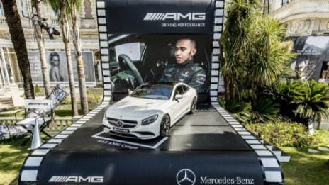 Настроен от Хамилтън Mercedes S63 AMG излиза на търг