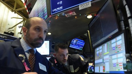 Wall Street стартира на зелена територия*