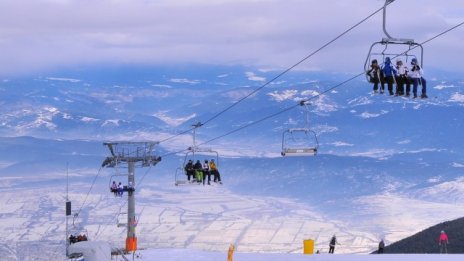 Очаква се 340 хил. чужди туристи да посетят зимните ни курорти