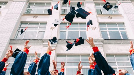 Да правиш наука в трудни времена 