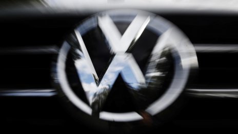  Манфред Вебер алармира Вестагер за плановете на Volkswagen за Турция 