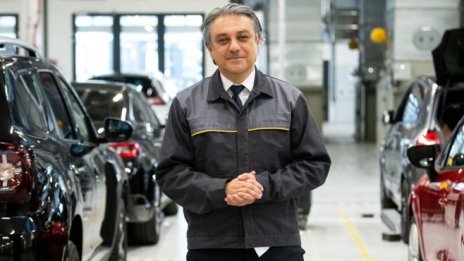 Лука де Мео разтоварва част от отговорностите си