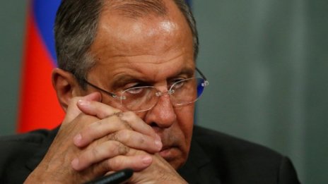 Новакът Тилърсън се среща с ветерана на руската дипломация Лавров