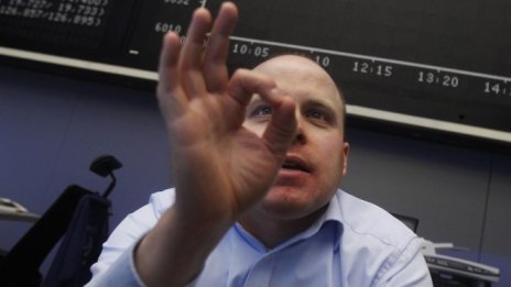 Водещите европейски индекси приключиха сесията с повишения