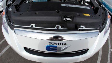 Toyota влага 374 млн. долара в производството на хибриди в САЩ