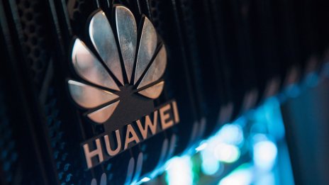 САЩ забраниха на Huawei, ZTE и други компании да продават оборудването си в страната