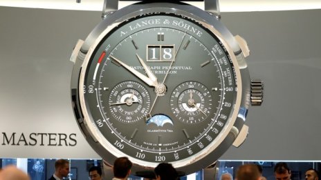 Richemont отбеляза неочакван ръст на приходите около Коледа