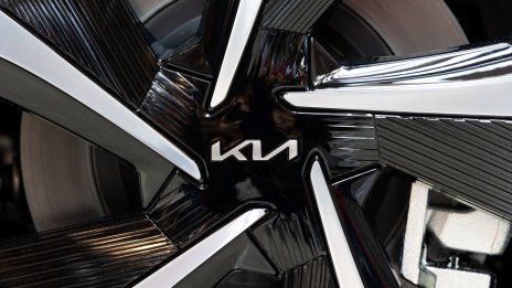 Kia влиза в ценовата война при електромобилите с нов евтин модел