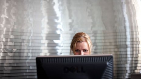 Броят на обявите за работа това лято се свива с 40% спрямо 2019 г.