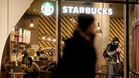 Starbucks ще увеличи цените в менюто си заради инфлацията