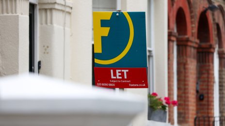 Високите наеми и битови сметки принуждават британците да живеят в по-малки жилища