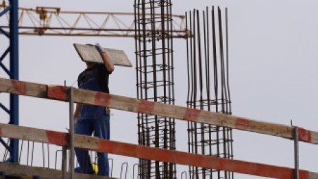 В. Николов: Над 1000 строителни компании ще спрат дейност до края на годината