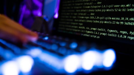 Хакери изпират откраднати криптосредства за под 3 минути