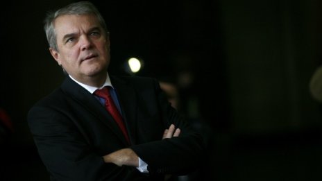 Румен Петков: Валентин Радев беше бреме за правителството
