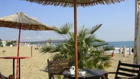 Определени са концесионери на три плажа в област Варна