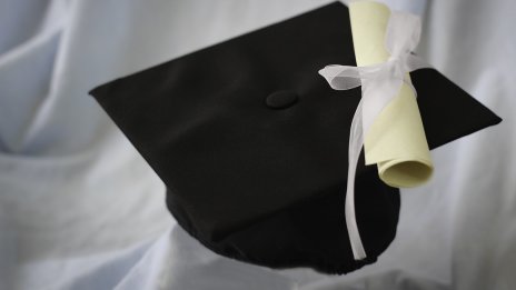 Икономика, педагогика и медицина са сред най-масовите специалности във висшите училища