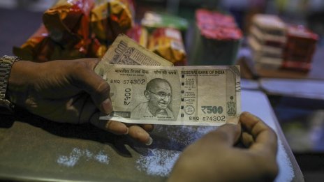 Русия и Индия спряха преговорите да обърнат търговията помежду си в рупии