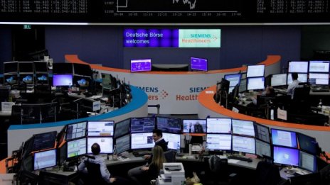 Корпоративните отчети изпратиха европейските борси на червена територия