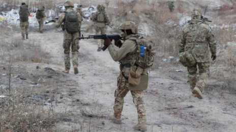 Графика на деня: Военният дисбаланс между Русия и Украйна