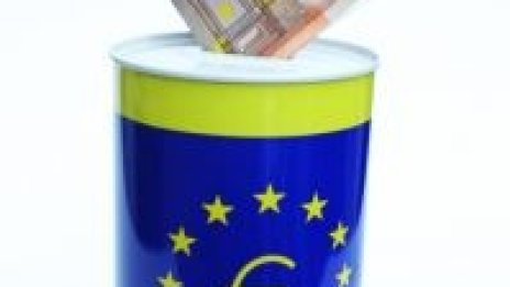 Какво се крие зад новите промени в европейския спасителен фонд?