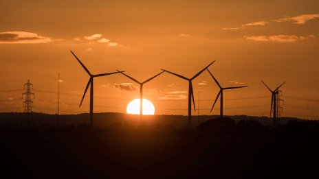 Orsted връща фокуса си към Европа след срива на вятърната енергия в САЩ