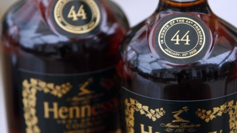 Азия отново спаси резултатите на LVMH