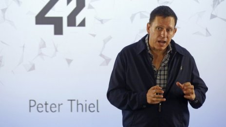 Питър Тийл: По-добре вечен ненормалник, отколкото нормален, но смъртен