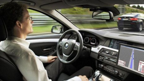 BMW удвоява автономните си тестови коли