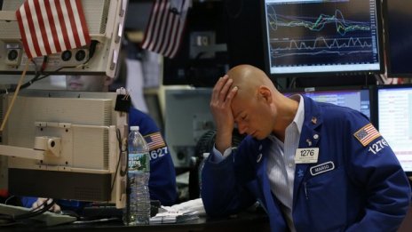 Dow Jones се потопи с над 1400 пункта в най-лошата си седмица от януари 2016 г.