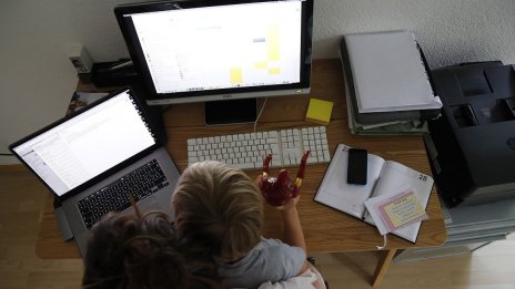 Регулацията на дистанционната работа влезе в ход и в България