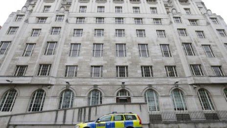 Бившата централа на Scotland Yard в Лондон ще стане луксозен хотел