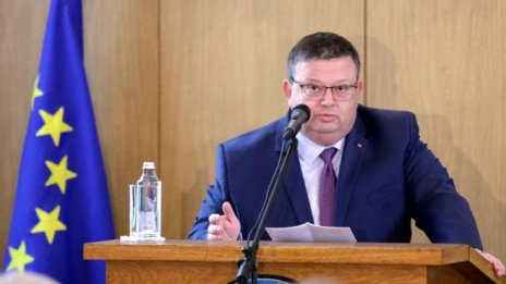 Сотир Цацаров: Има и поръчител, и подбудител на атаката срещу НАП