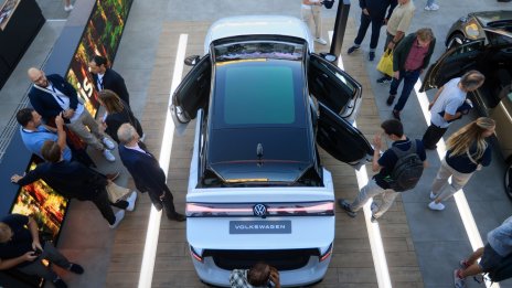 Електромобилите по пътищата в Германия вече надхвърлят 1,4 млн. броя