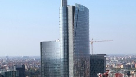 UniCredit предлага акции за 7,5 млрд. евро с 43% отстъпка